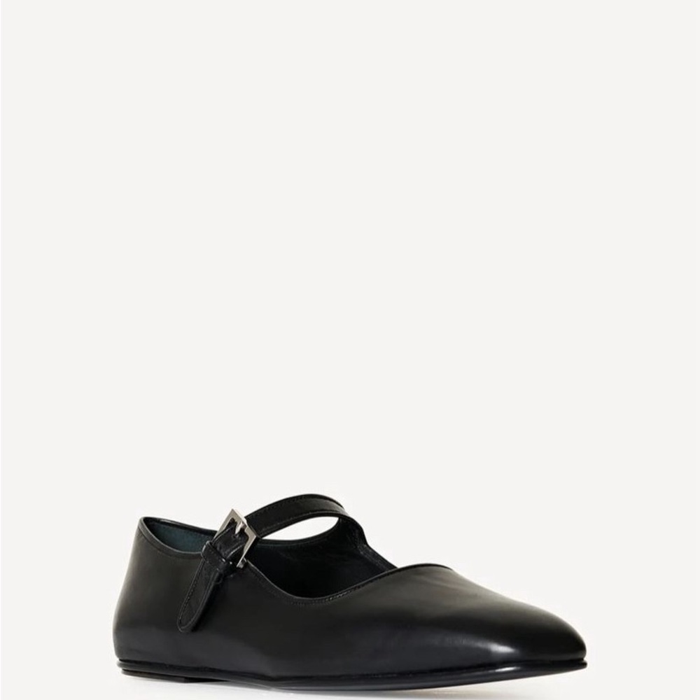 The Row Ava Mary Janes 
COLOR: Black
SIZING: 36.5